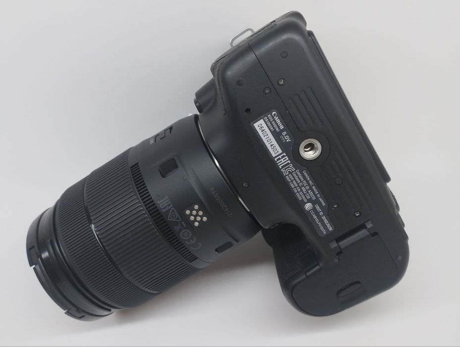 Canon EOS 80D Kit, yaxshi holatda