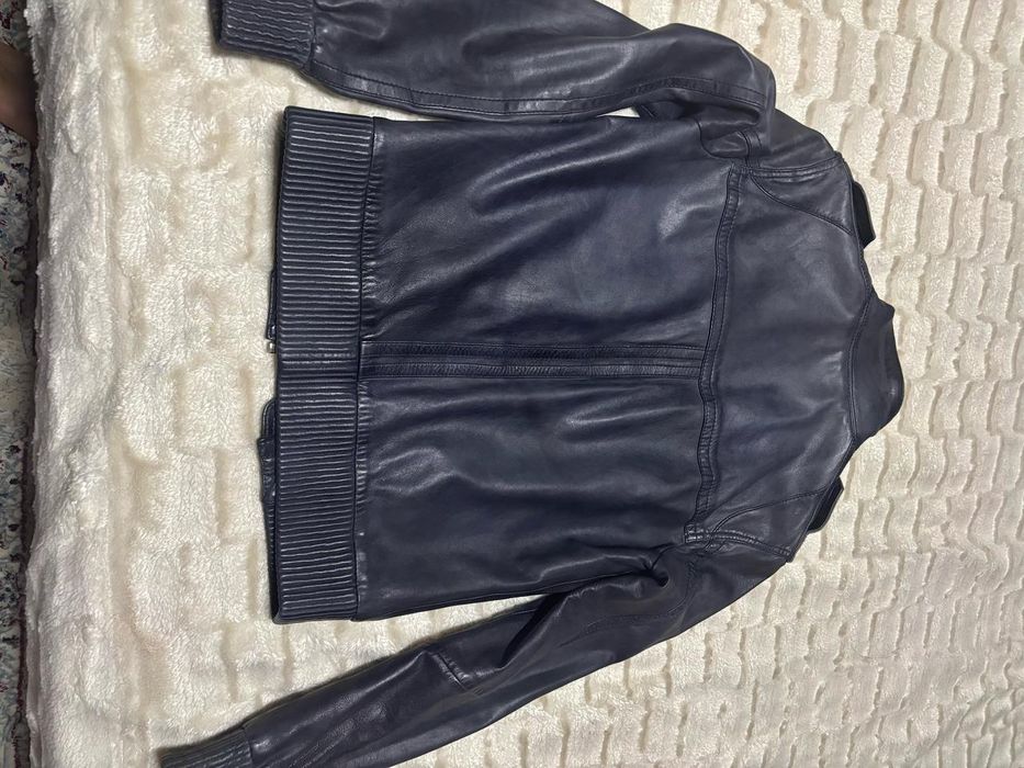 Стильная кожаная куртка