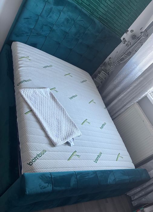 Se vinde pat dormitor