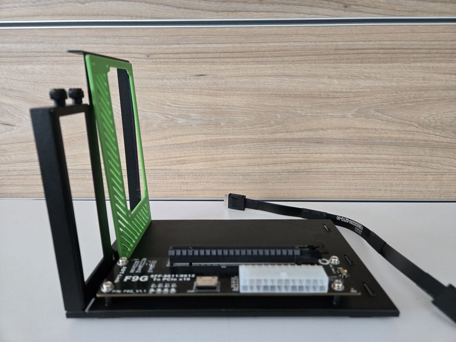 Oculink e-gpu гнездо за външна видео карта