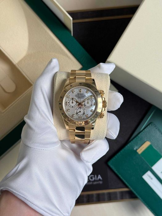 Rolex Cosmograph Daytona 40mm Yellow Gold