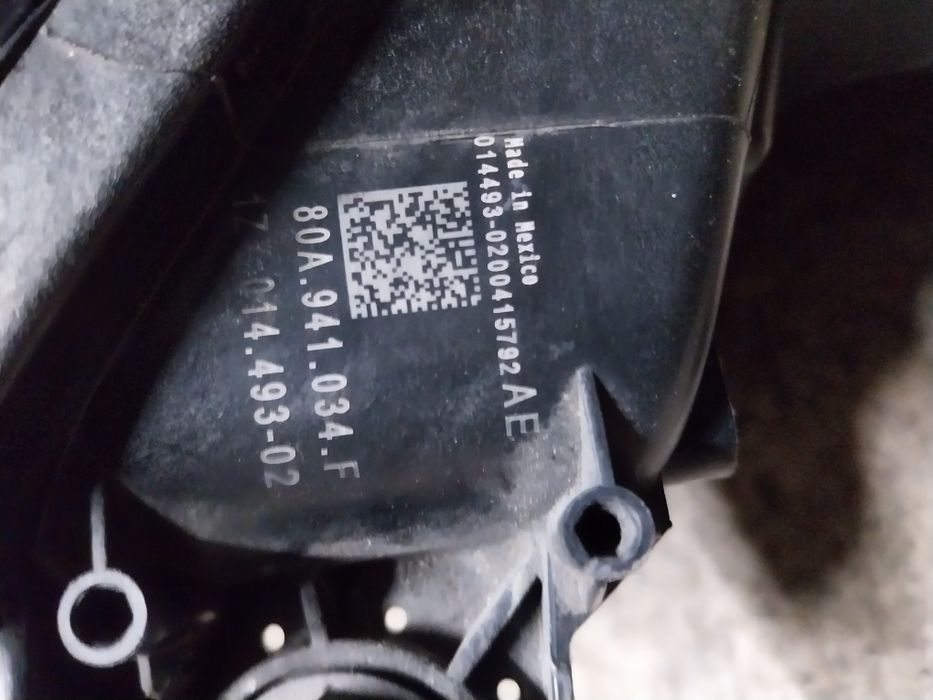 Десен фар audi Q5