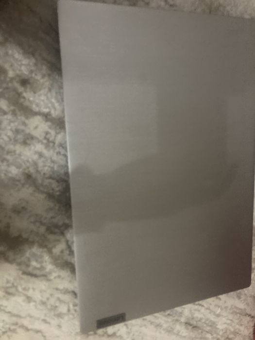 Продаю ноутбук лениво