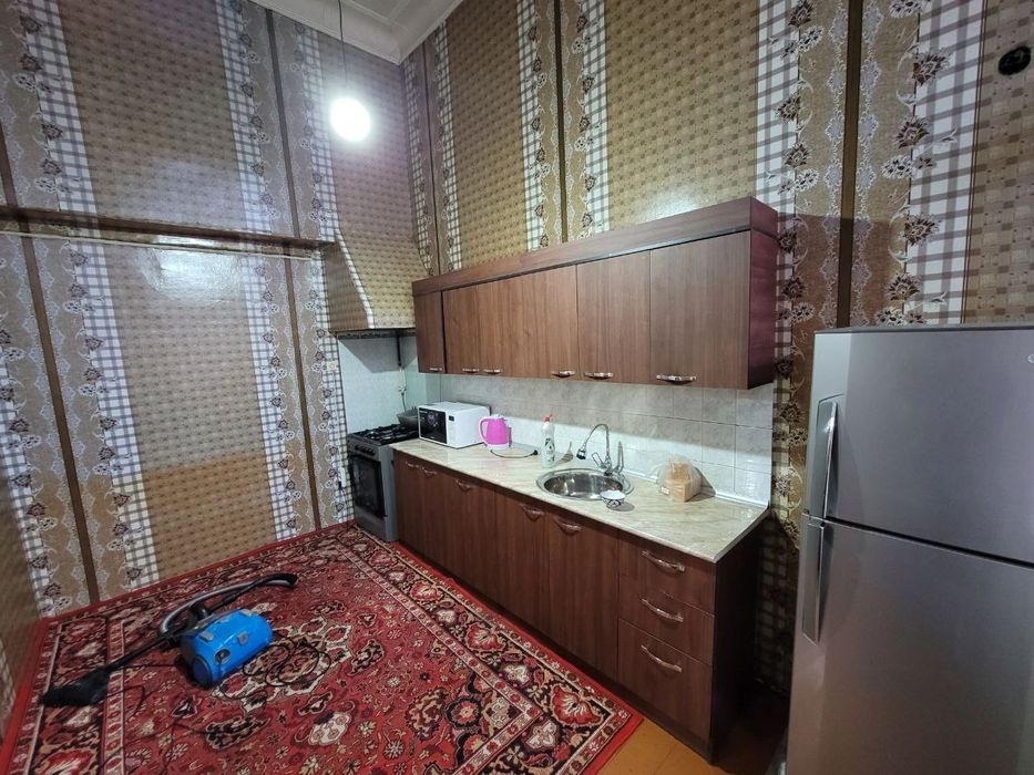 Фаргона шахар Капитал банк олдида 4сотихлик ховли уй ижара берилади