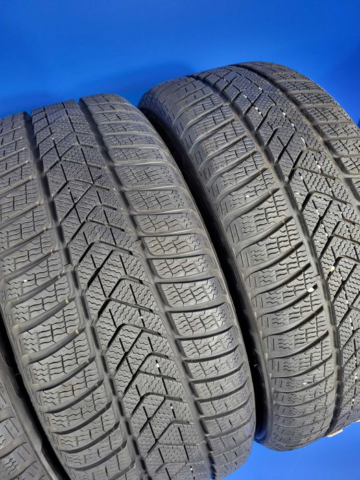Vand set 4 anvelope M+S 245 45 18 Pirelli Sottozero fff bune