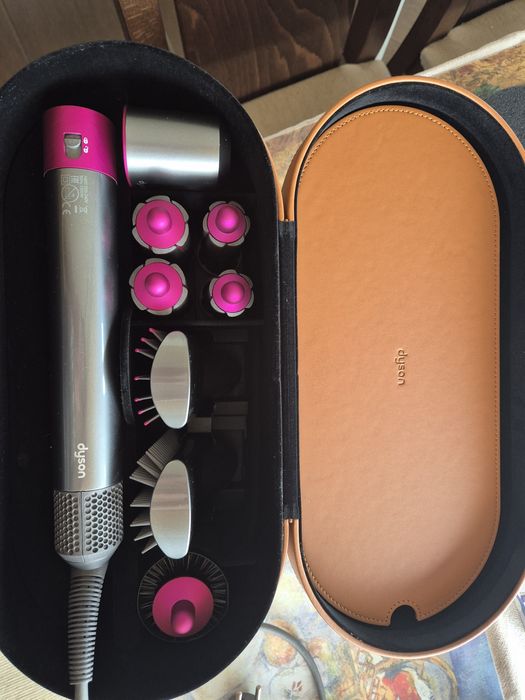 Чисто нов DYSON Airwrap Complete