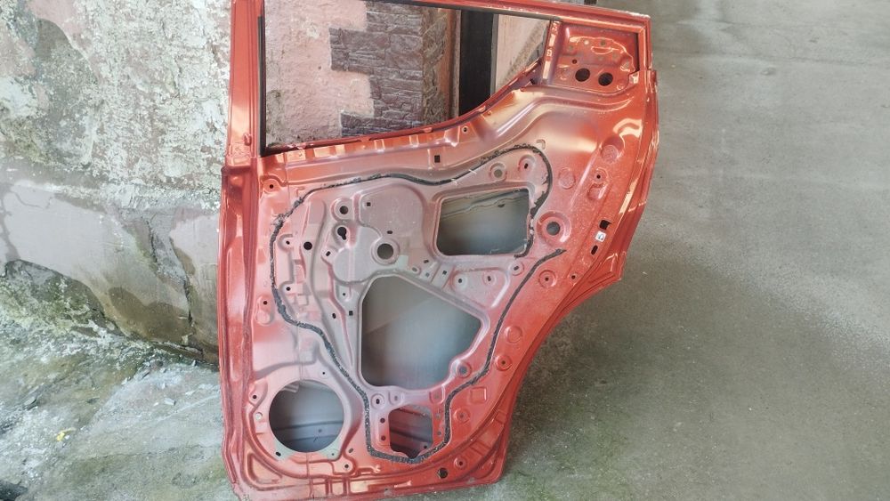 Тойота C-HR оригинал