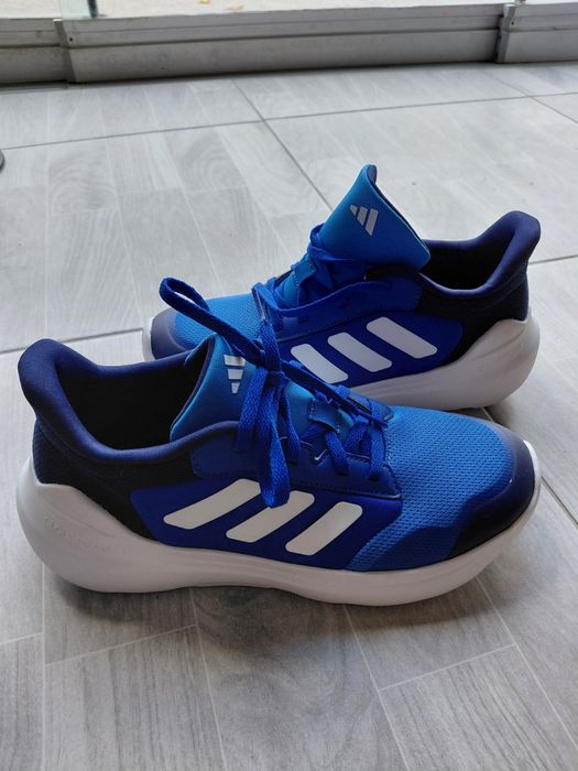 Маратонки Adidas-40 номер