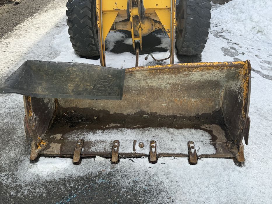 Продам LCMG экскаватор 3 в 1