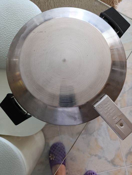 Електрически тенджера