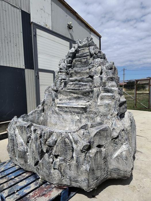 Fantani arteziene cascade  rocă