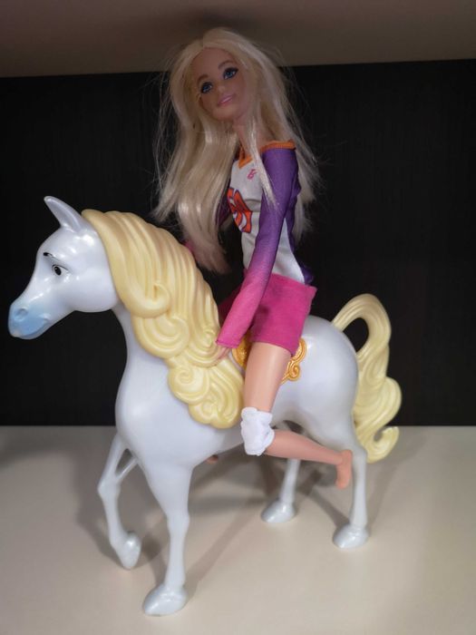 Доставка до СПИДИ АВТОМАТ 2,14€-Барби/Barbie-кончета,чантички,аксесоар