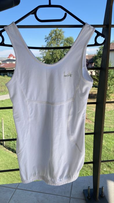 Top sport elastan, mărimea S. Nou