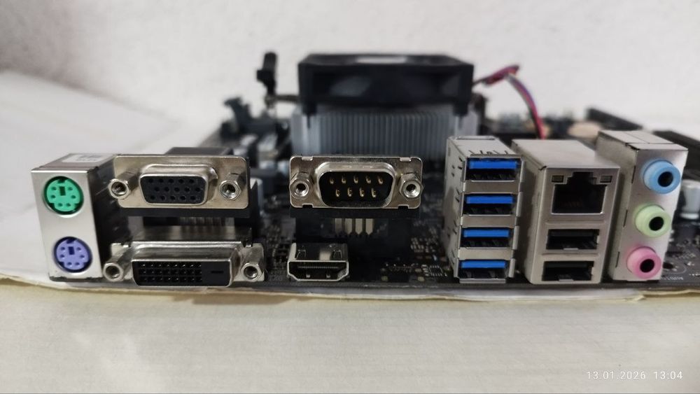 Am4 plata ASUS Prime A320M-C R2.0 4 + Athlon 200GE vega 3 graphics