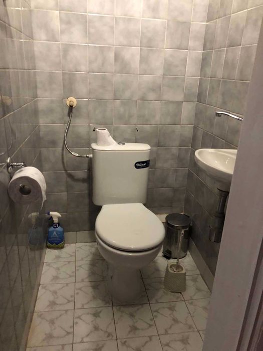 Дава се под наем Тристаен апартамент в Бургас, Център - 100 кв.м за 450 € - Снимка #1