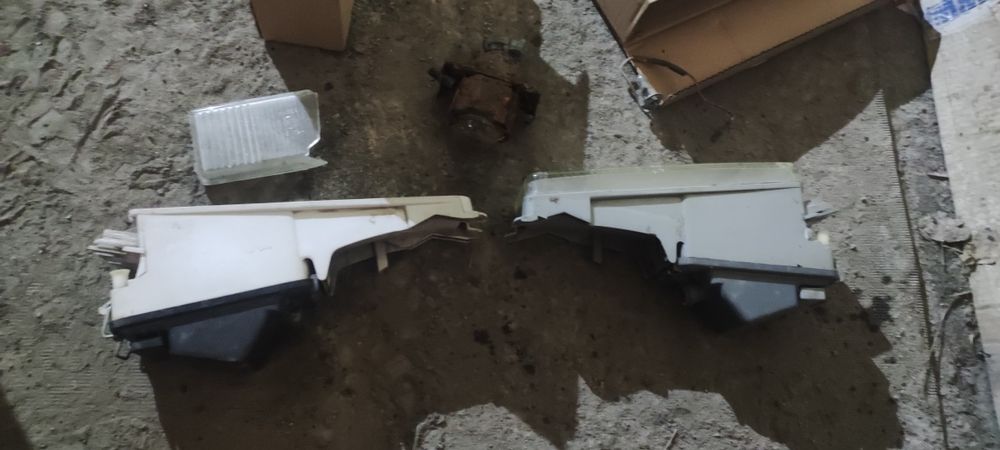 Продам противотуманные фары , птф Ауди 80 б4