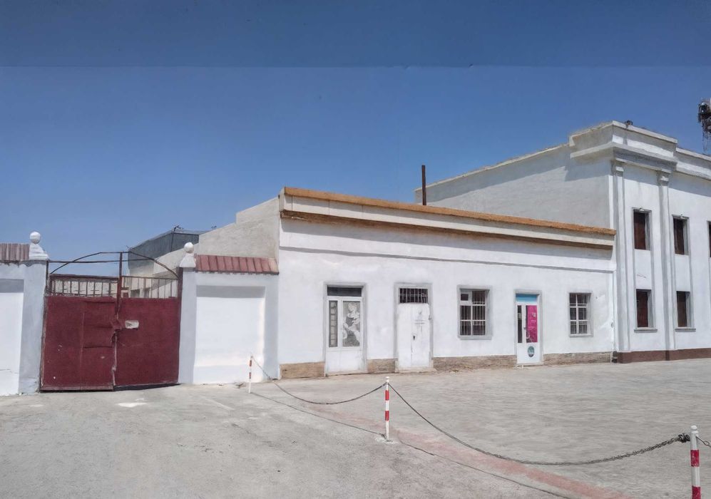 Бизнес учун 270 м² нотурар жой сотилади, Ургенч, ориент: Турон туйхана
