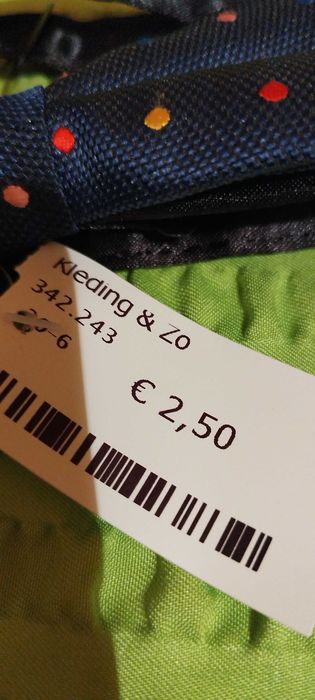 Papion bleumarin cu puncte colorate de la Klending&ZO! Nou cu eticheta