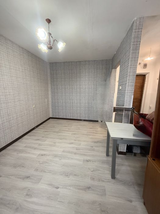 Продам 1 комн окт 31 школа