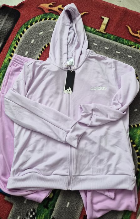 Дамски комоплект adidas