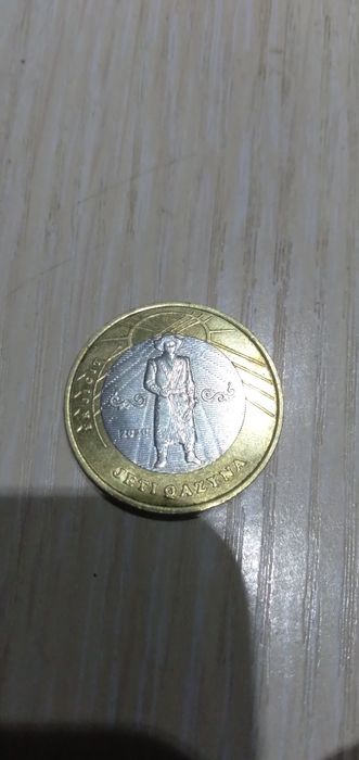 Продам юбилейную 100тнг