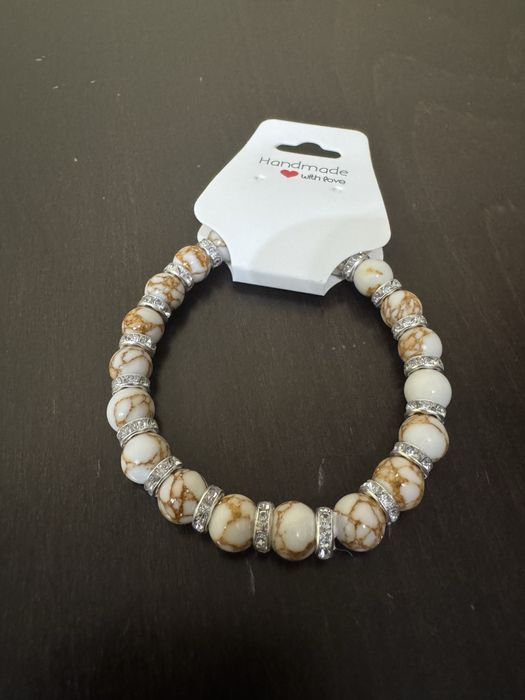 Ръчно изработени гривни