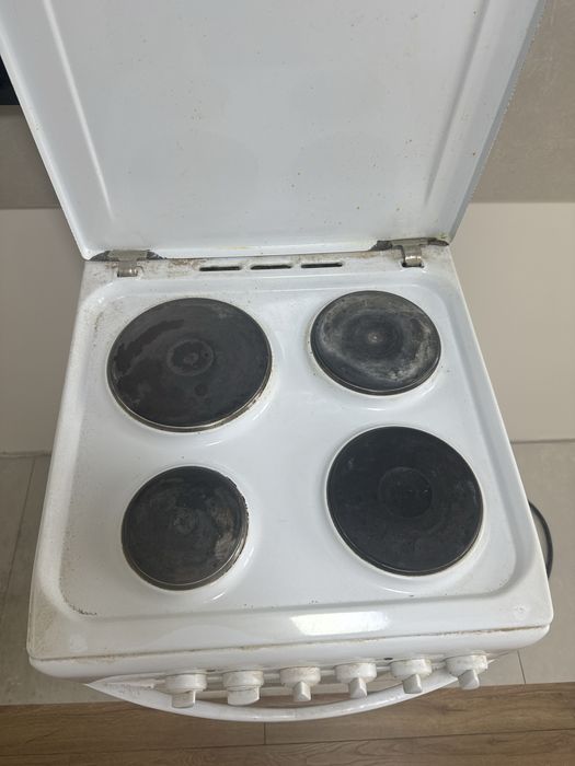Плита электрическая Indesit