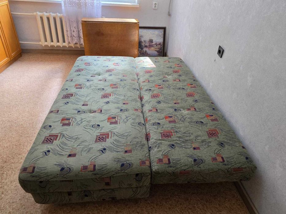 Продам тахту б/у недорого