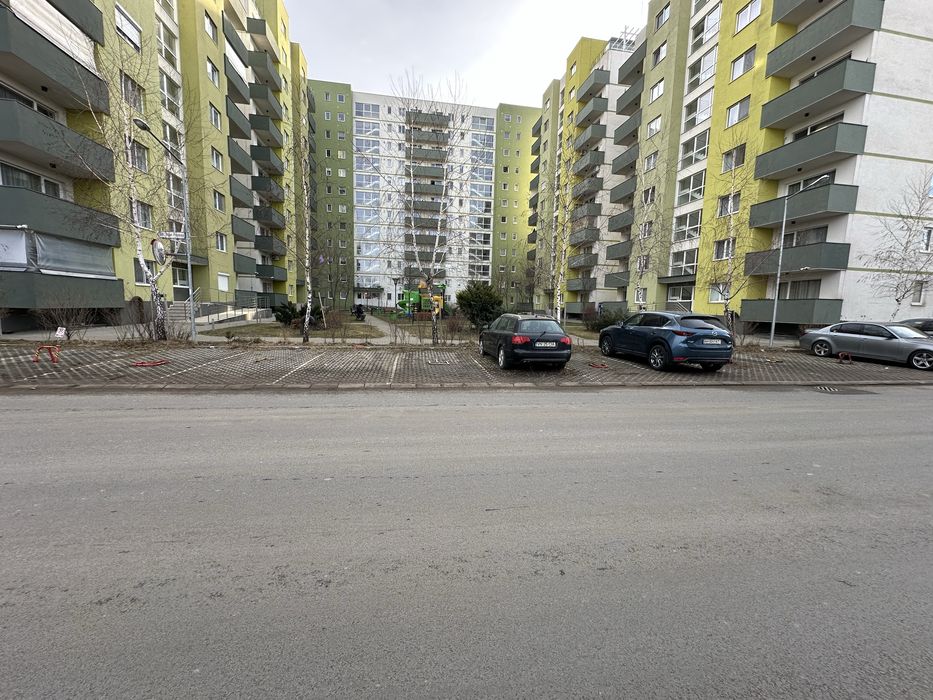 Loc de parcare Top city