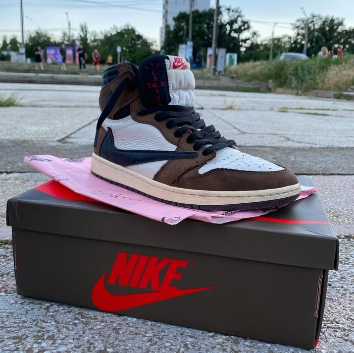 Nike Jordan 1 x Travis Scott
