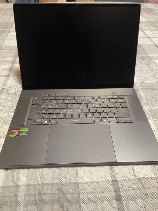 Asus rog zephyrus G16