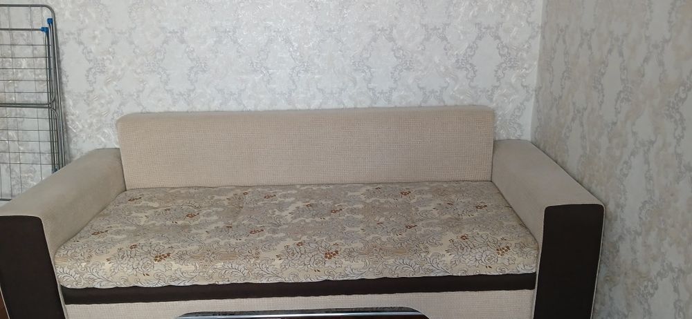 Продам диван б/у