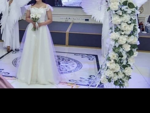 Свадебное платье