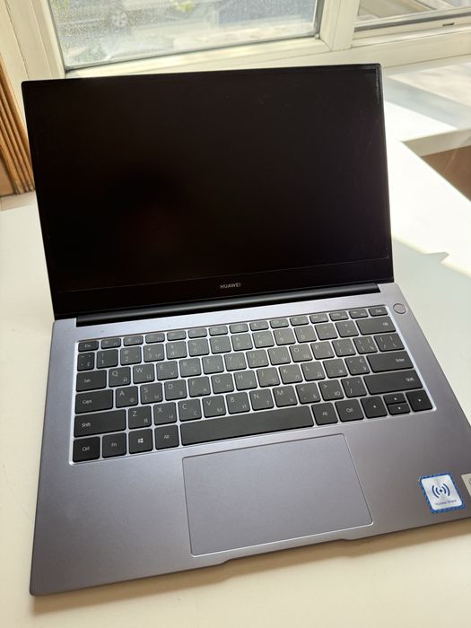 Huawei matebook D14