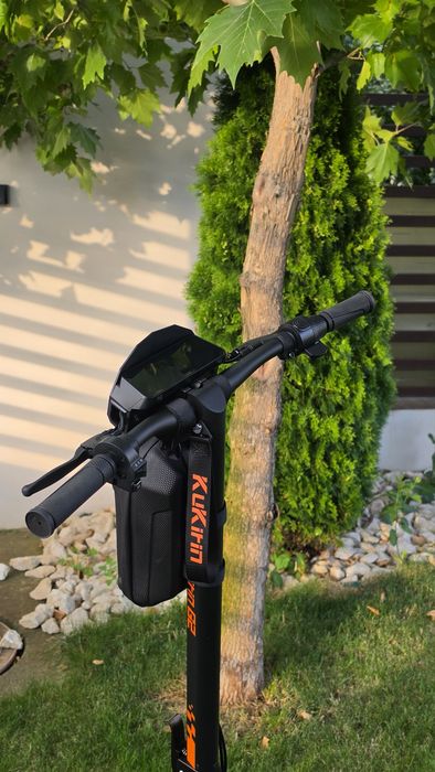 Trotinetă Electrică KuKirin G2 – Doar 94 km | Garanție până în Martie 2027