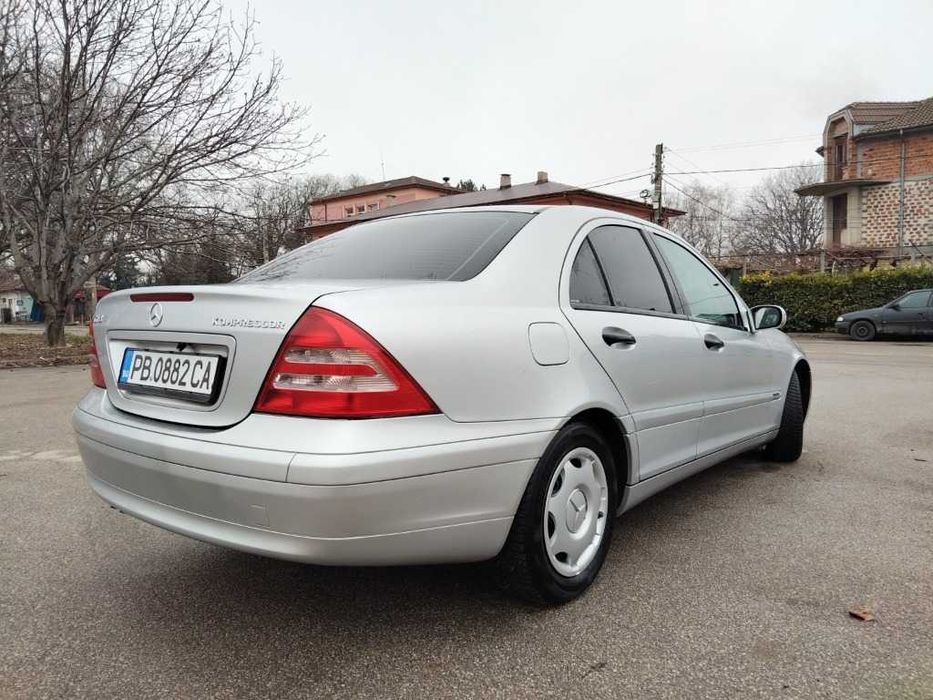 Mercedes Benz C180