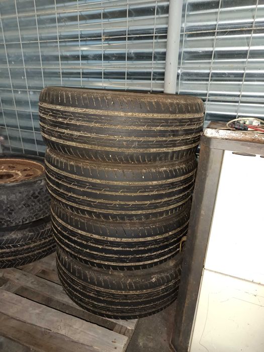 Гуми 235 60 16 летни