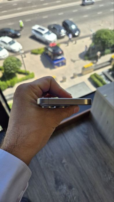 Продается iPhone 15 pro 256gb