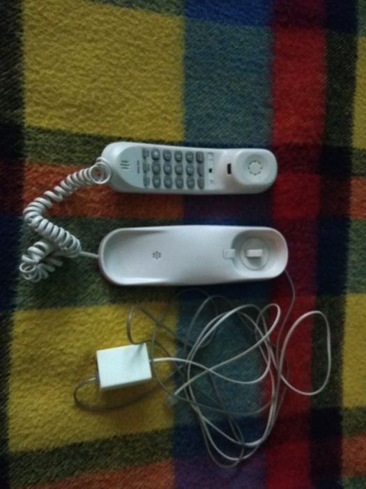 Продается телефон проводной