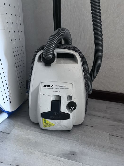 Продам пылесос борк