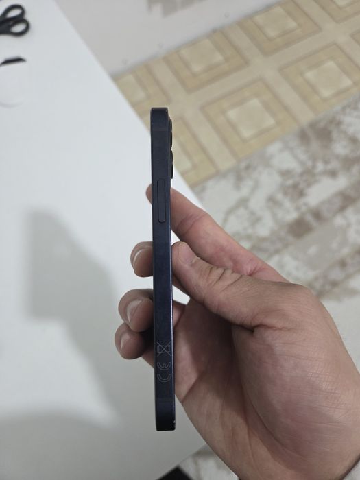 iPhone 12 mini сатылады продается