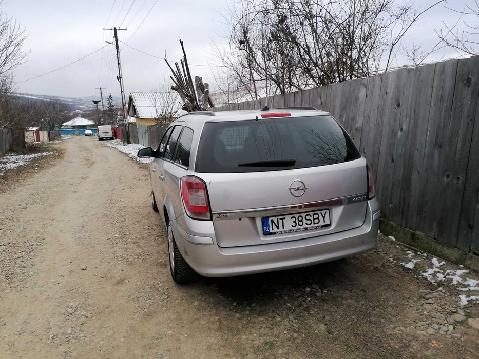 Opel Astra H, an 2011. Motor 1.7 CDTI