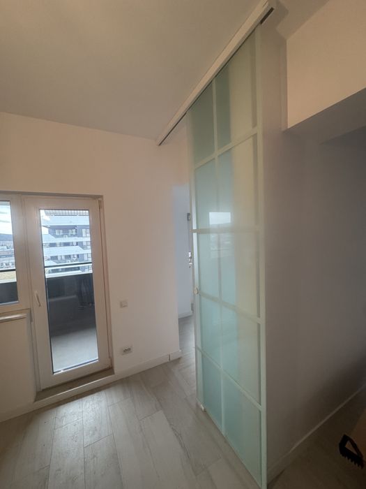 Ușă culisantă din sticlă sablată – 133 x 281 cm