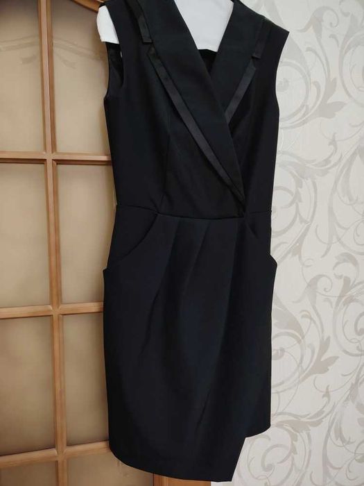 Продам  платье S