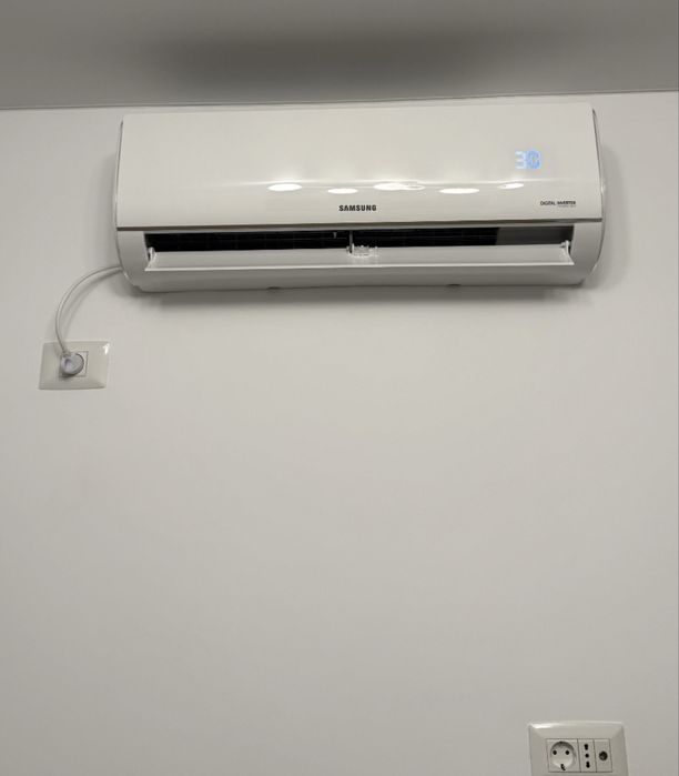 Montaj Aer Conditionat Incarcare Freon Igienizare & Reparatii