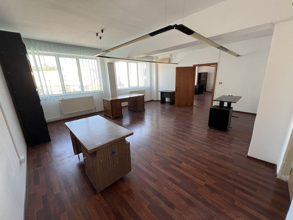 Inchiriez spatiu pentru birouri 40 mp amplasat pe Faleza Dunarii