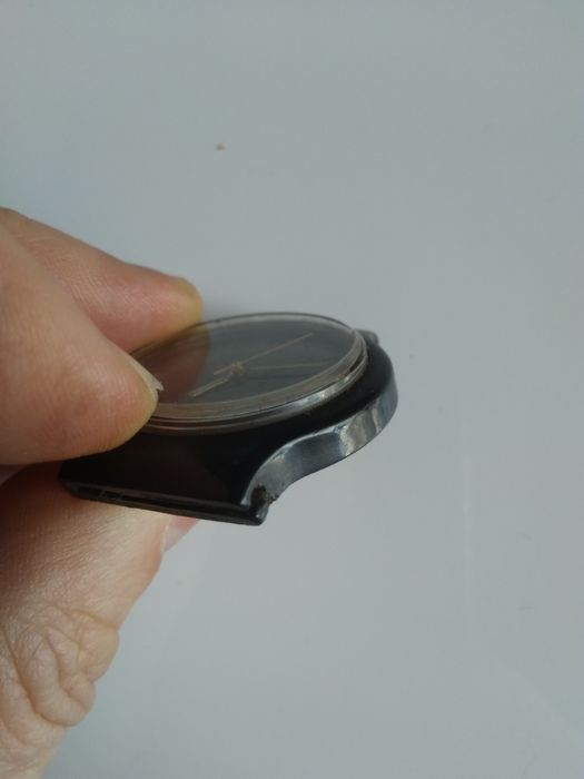 Швейцарски ръчен, японски кварцов и дамски часовници