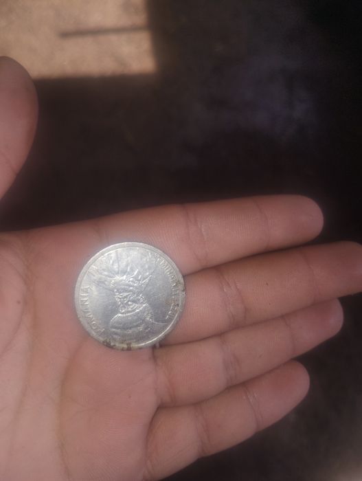 Monedă de 100 RON