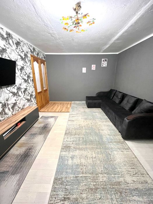 Продаётся 3 комн квартира