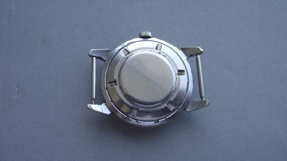 ЧАСОВНИК/"Кировски"-2408мех.16 кам./Супер запазен